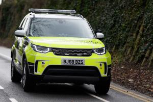 Land Rover Discovery Highways England 2019 года  (UK)